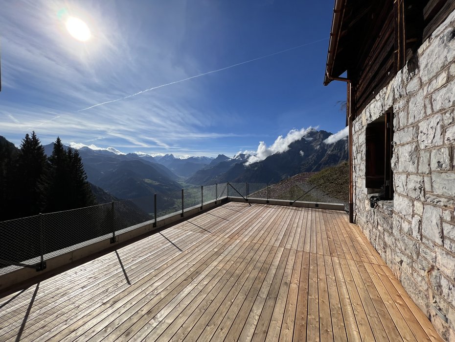 Aeugstenhütte Terrasse 