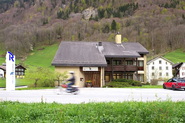 Geschäftsstelle Engi